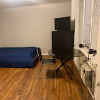 jose's room