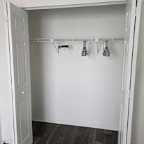 Leslie's room