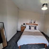 Vicky's room