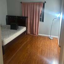 Robert  Luna's room