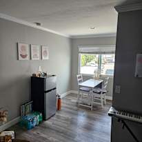 SEUNGWOO's room