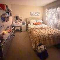 Kamilah M's room