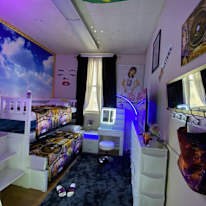 Amari's room