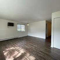 Dee's room