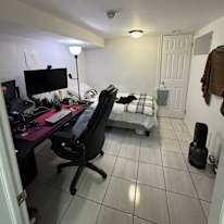 Yan's room