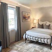 Nancy Warren's room