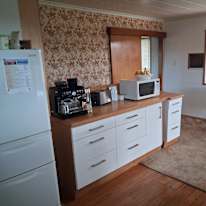 Anton Bowker's room