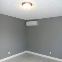 Lee's room