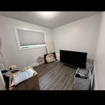 Shawna langlois's room