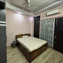 Swapnil J Singh's room