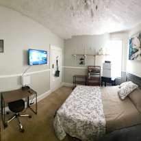 Lex's room