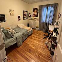 Mido's room