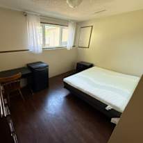 Nathan Dahl's room