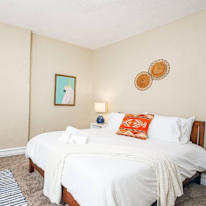 Leona's room