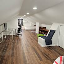 Franco's room