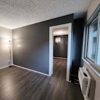 THALIA MORALES's room