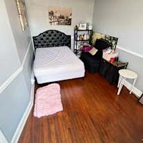 Chennylle Lewis's room