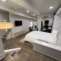Lynn's room