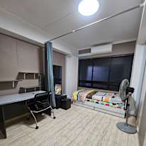 Vikie's room