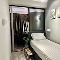 Claudia's room