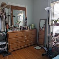 Guoqing Sheng's room