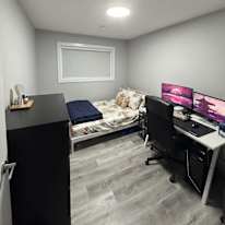 Juan's room