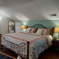 Darlene Davis's room