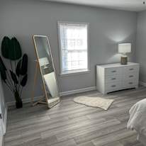Reign's room
