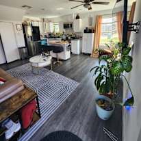 Room For Rent's room