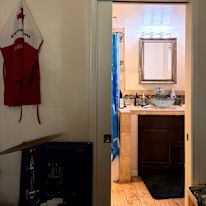 Alen's room