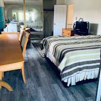 Narendra's room