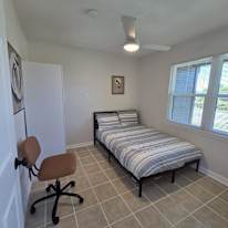 Gal's room