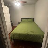 Lambert Guo's room