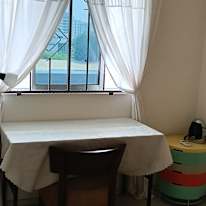 Yen's room