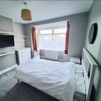 Dan's room