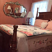 Lucia's room
