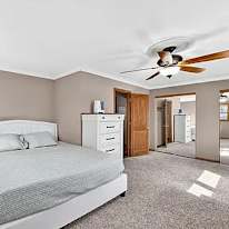 Lois's room