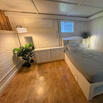 Hans's room