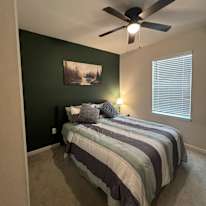 Jen's room