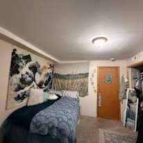Kiersten Emily Aleysia Reagan's room