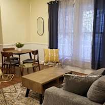 lifedoorrentals's room