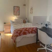 Olivia Hall's room