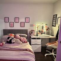 Liz's room