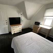 Donovan's room