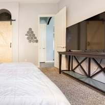 Rhonda's room