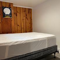 VIOLETA LOPEZ's room