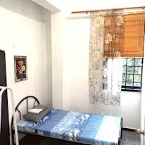 Roomy's room