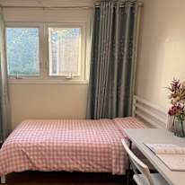 Jia's room