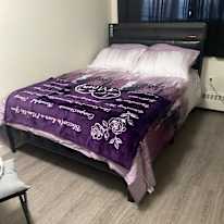 Lisa's room