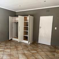 Aurental's room